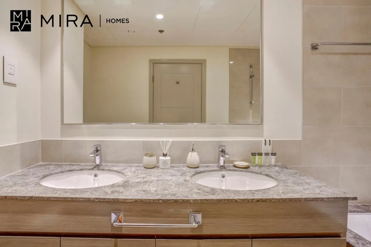 Mira Holiday Homes - Beautiful 1 Bedroom Plus Room With Sofa-Bed Near Burj Khalifa Dubai